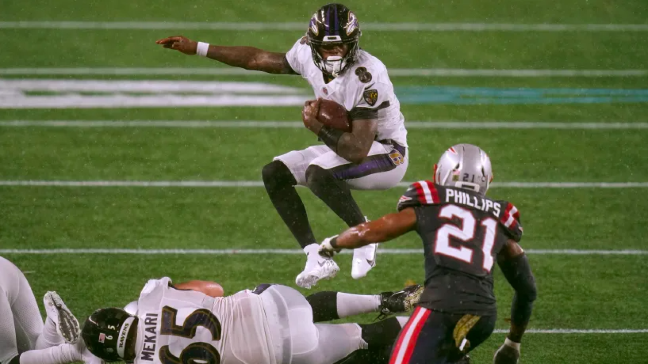 6 plays that show Lamar Jackson, QUARTERBACK, is the real freakin' deal 