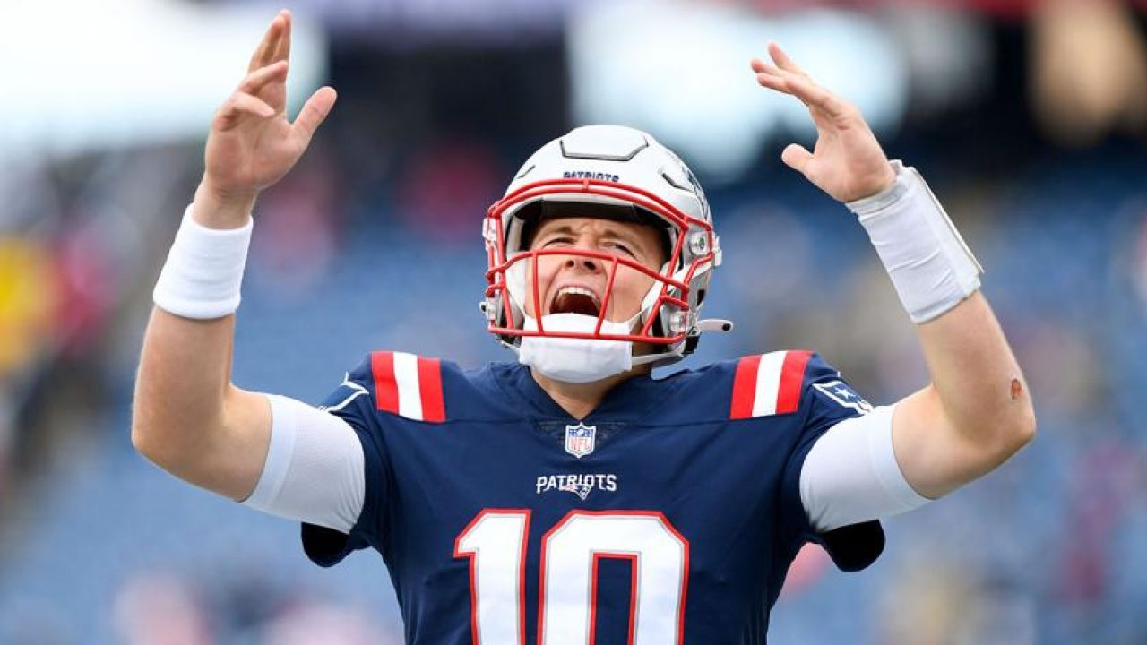 Patriots QB Mac Jones travels to Cleveland, WR Nelson Agholor and