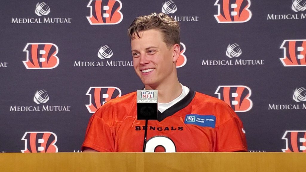 Joe Burrow Sets His Own Super Standard For the 2022 Bengals - CLNS Media