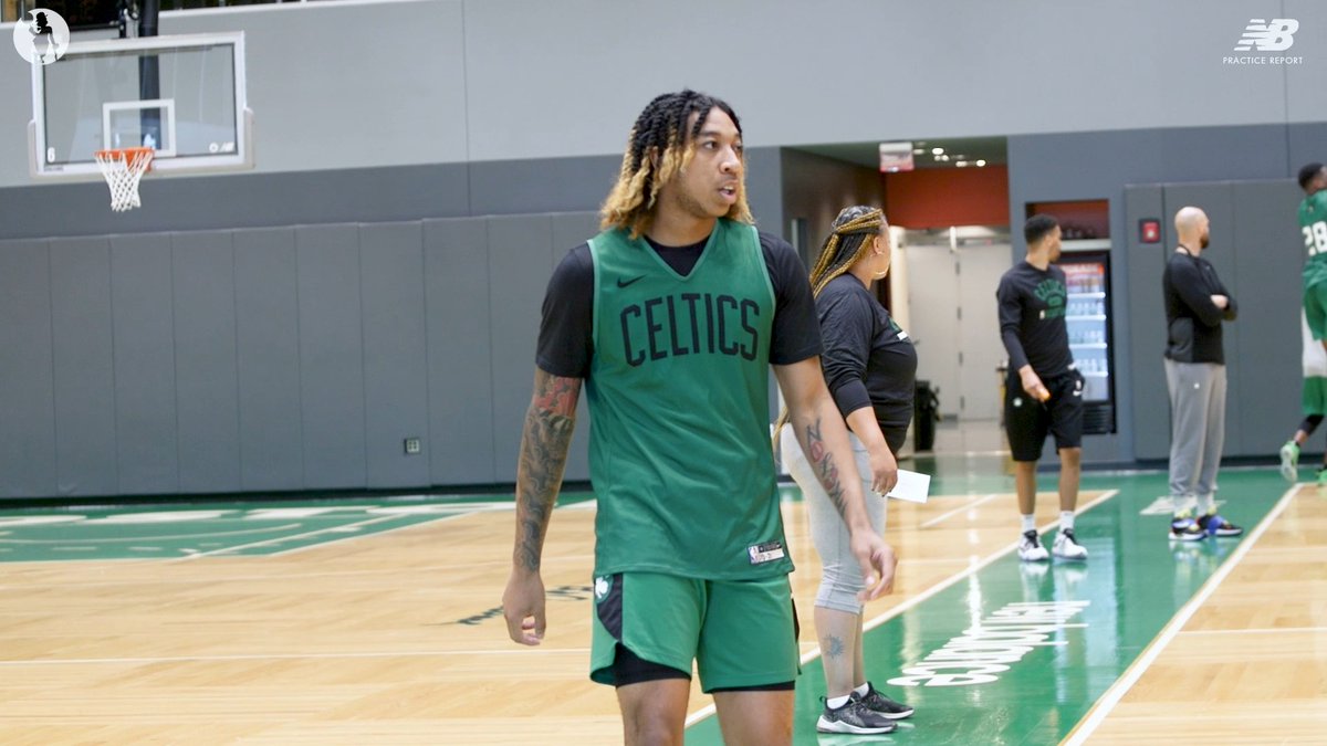 Boston Celtics announce re-signing of JD Davison to two way deal