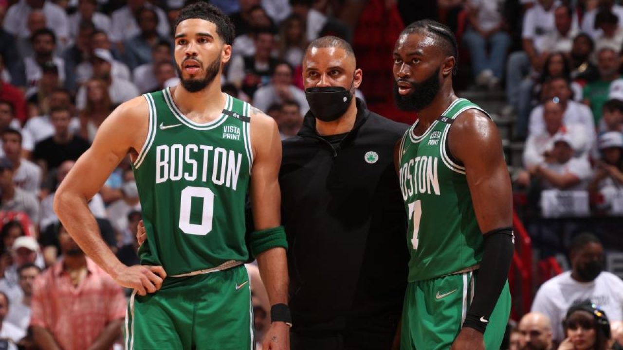Tatum reveals what he said to Jaylen Brown about Durant trade rumors