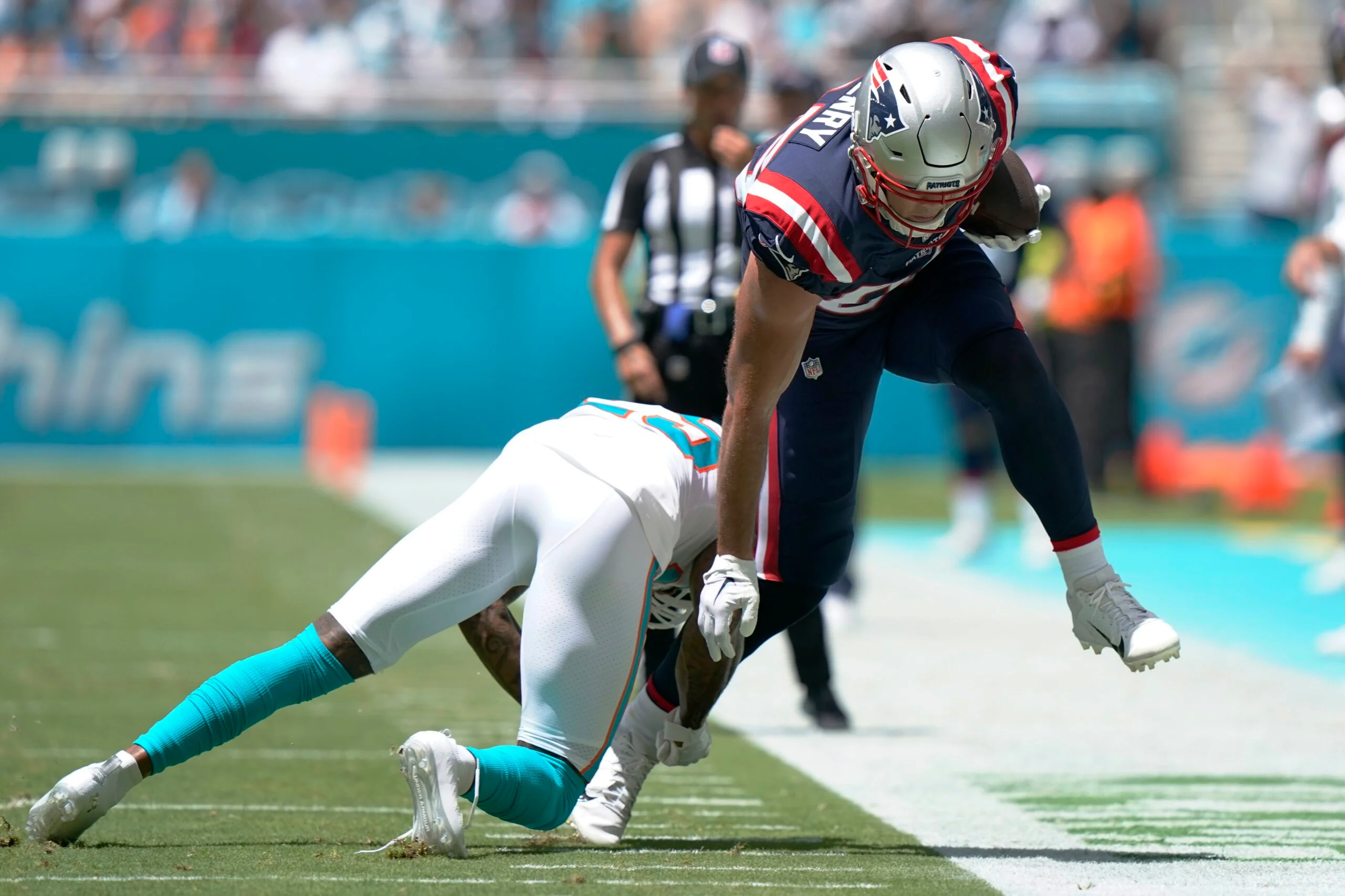 Five Takeaways from Patriots Week One Loss vs. Dolphins - CLNS Media