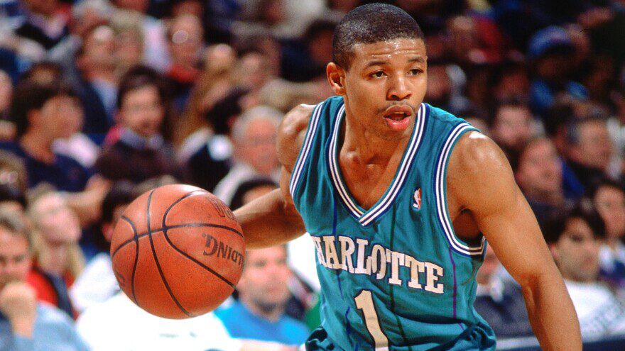 Muggsy Bogues shares which player from the 90s would be Stephen Curry's  counterpart - Basketball Network - Your daily dose of basketball