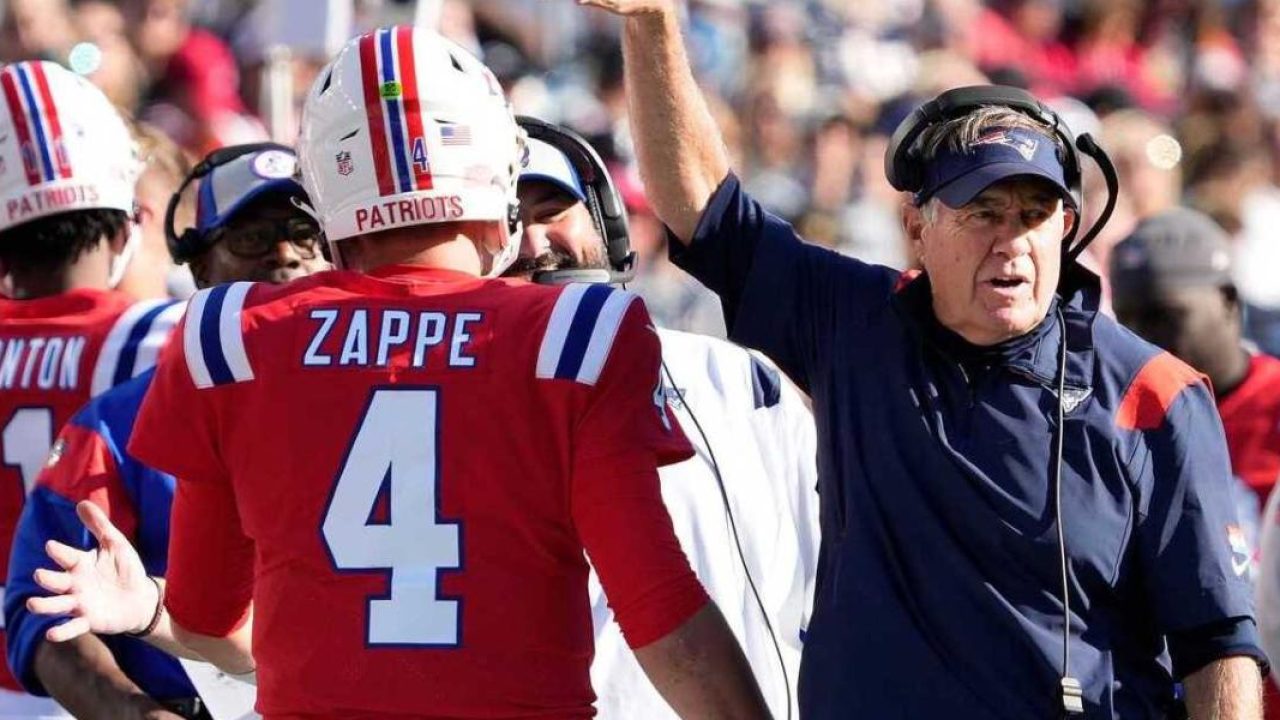 How did Bailey Zappe's first NFL start compare to Mac Jones, other Patriots  QB debuts? 