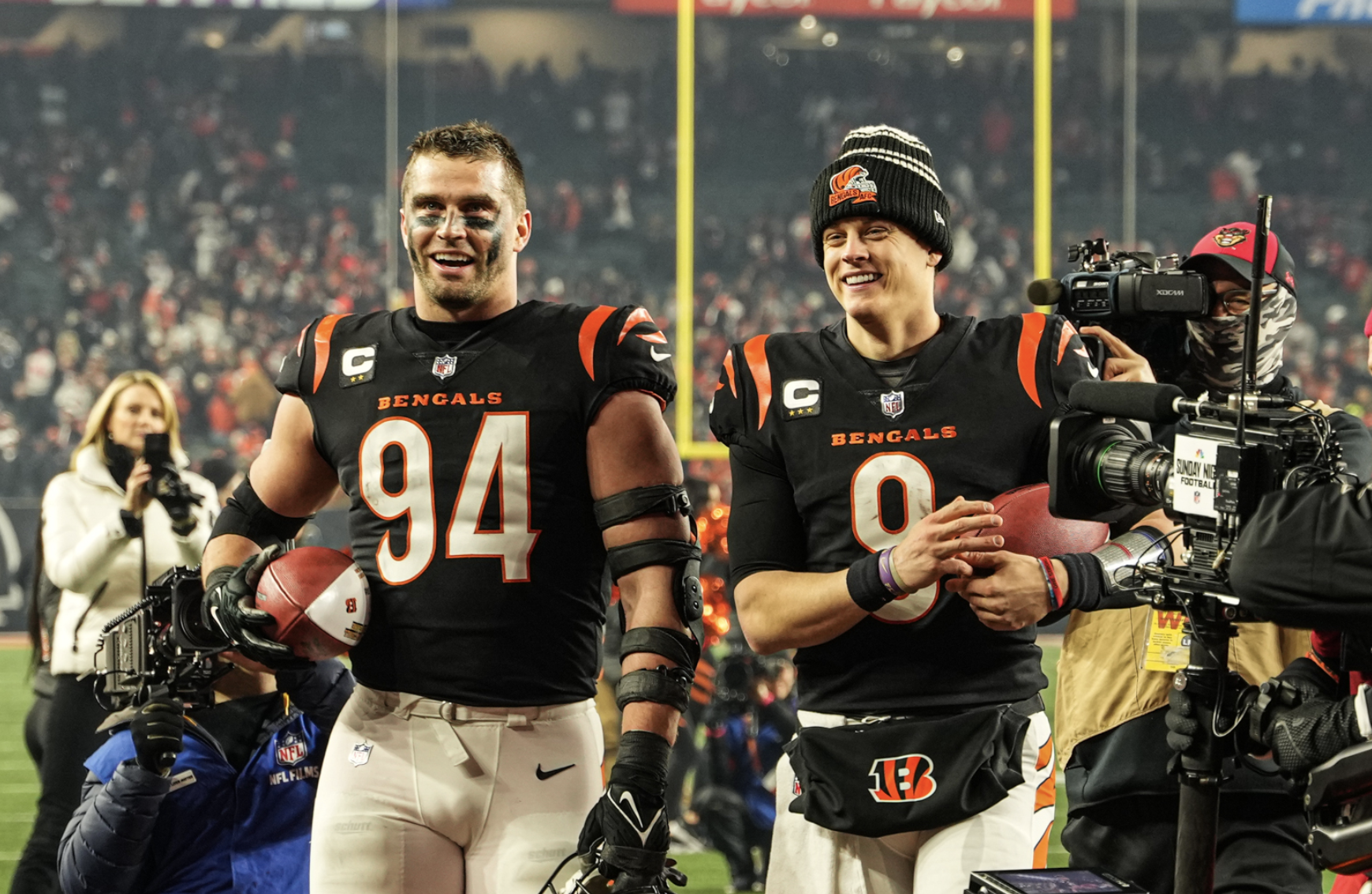 Sam Hubbard's heroic run: Anatomy of Bengals' epic, game-changing playoff  moment - The Athletic