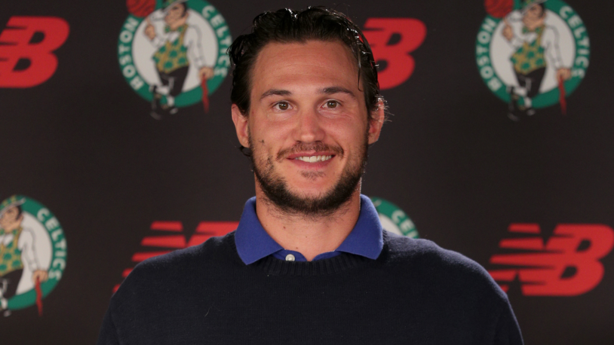 Celtics' Danilo Gallinari still hopeful to return from torn ACL in  playoffs, but has 'a long way' to go
