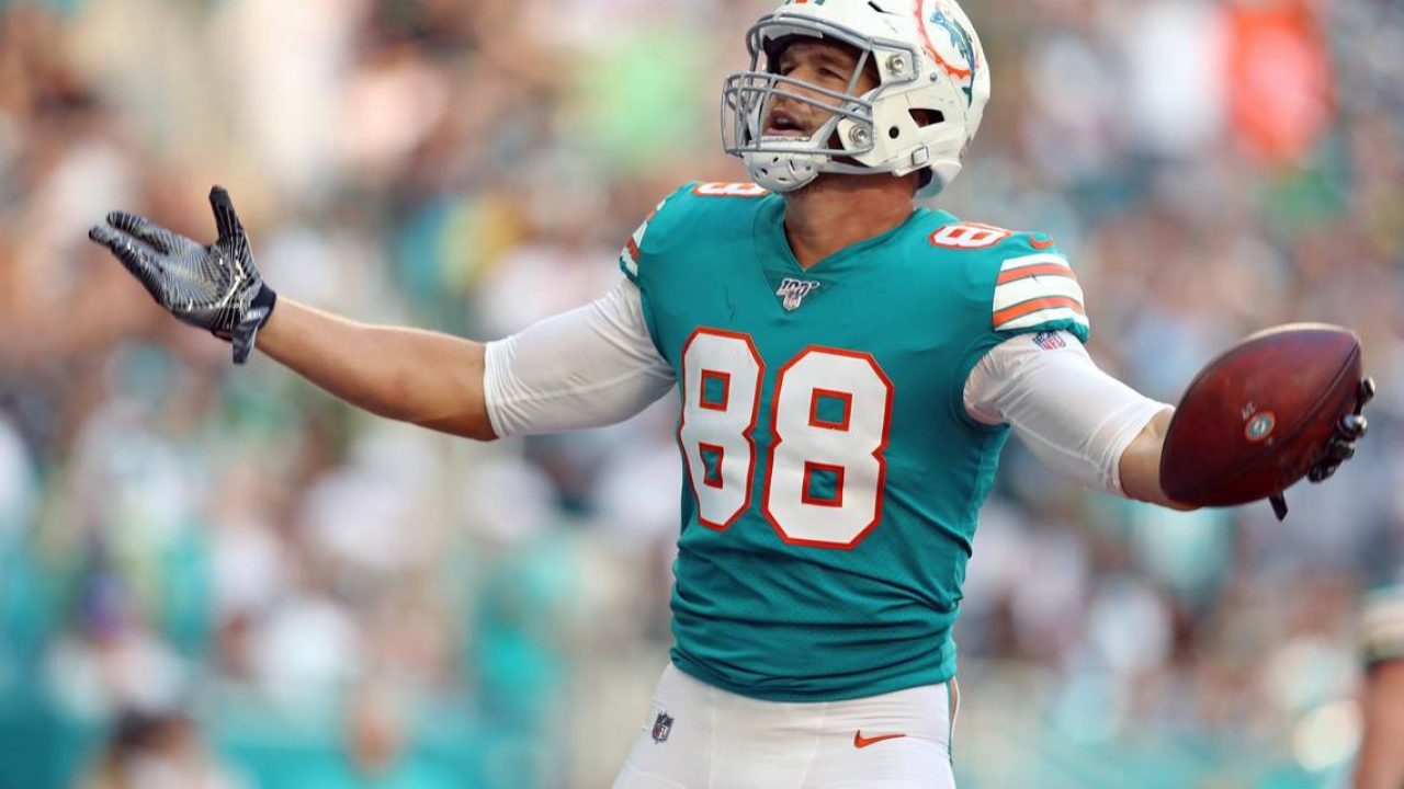 Ex-Dolphins tight end Mike Gesicki agree to 1-year deal with Patriots 