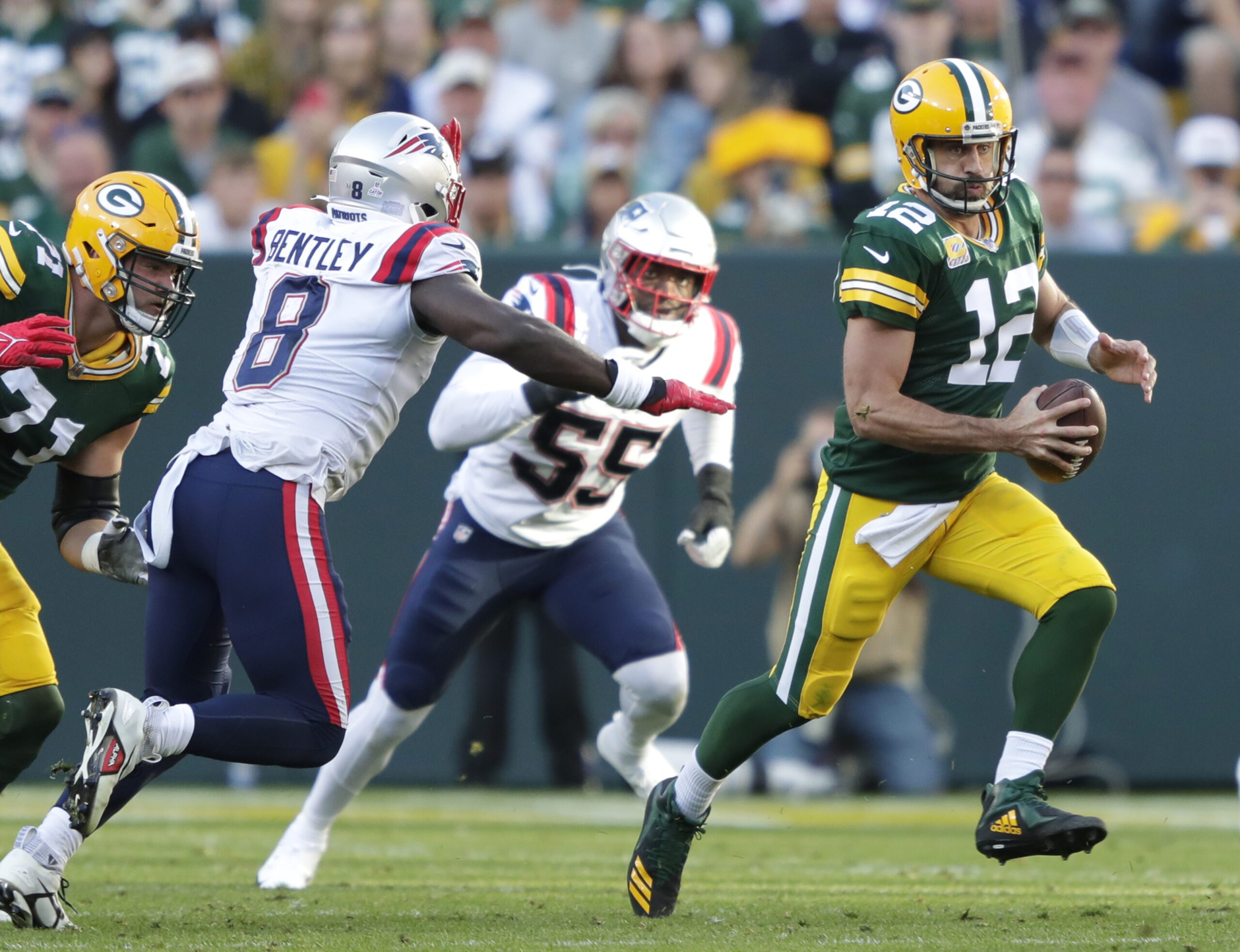 Twitter reacts to vintage performance by Packers QB Aaron Rodgers