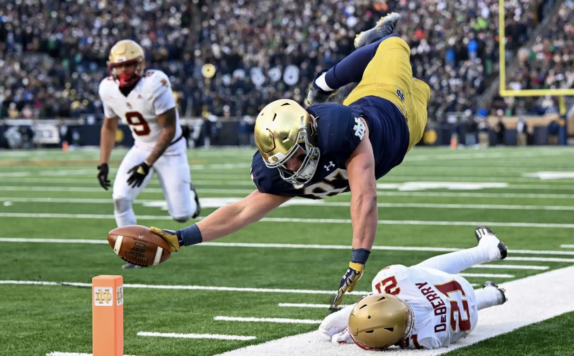 Bengals Select Cam Taylor-Britt and Zach Carter