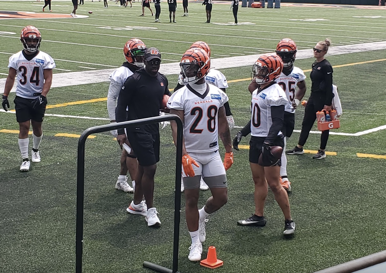 Details on Joe Mixon's pay cut with Bengals