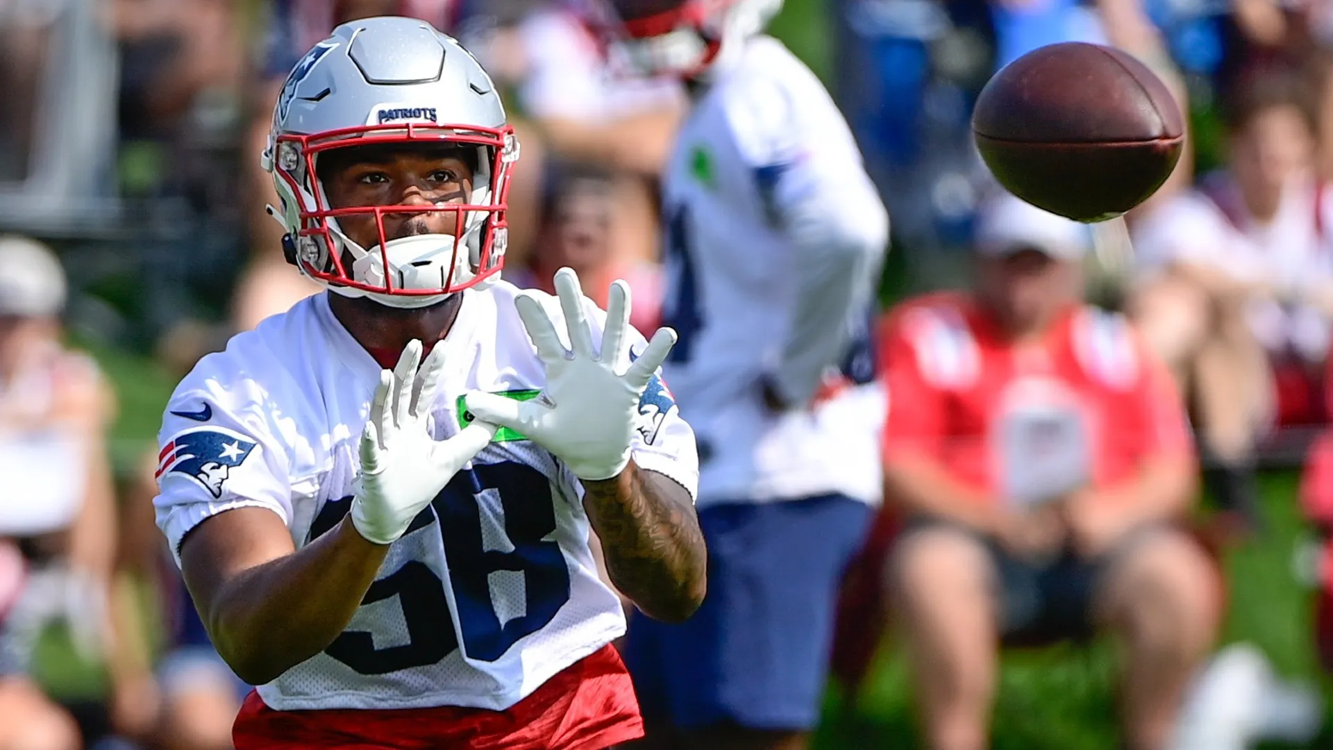 Patriots WR DeVante Parker shines at camp for New England