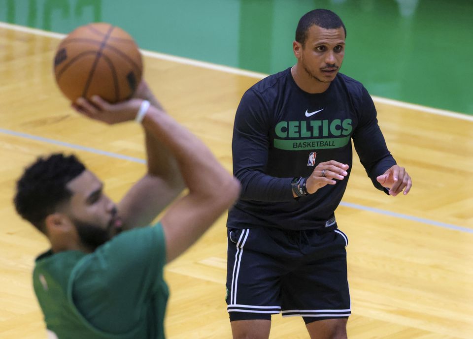 Celtics reportedly add veteran on one-year deal